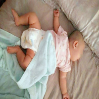 Evite a ação errada de trocar as fraldas do bebê (4)